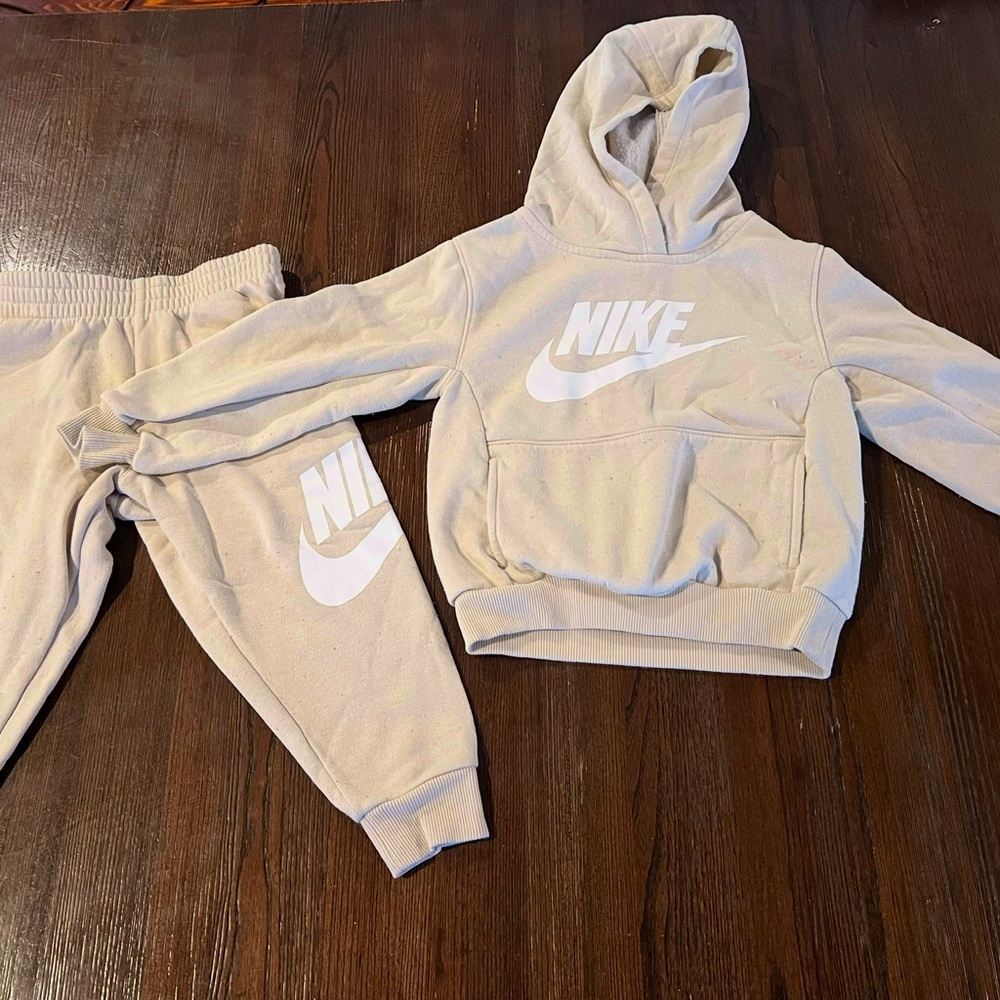 Nike toddler outfit